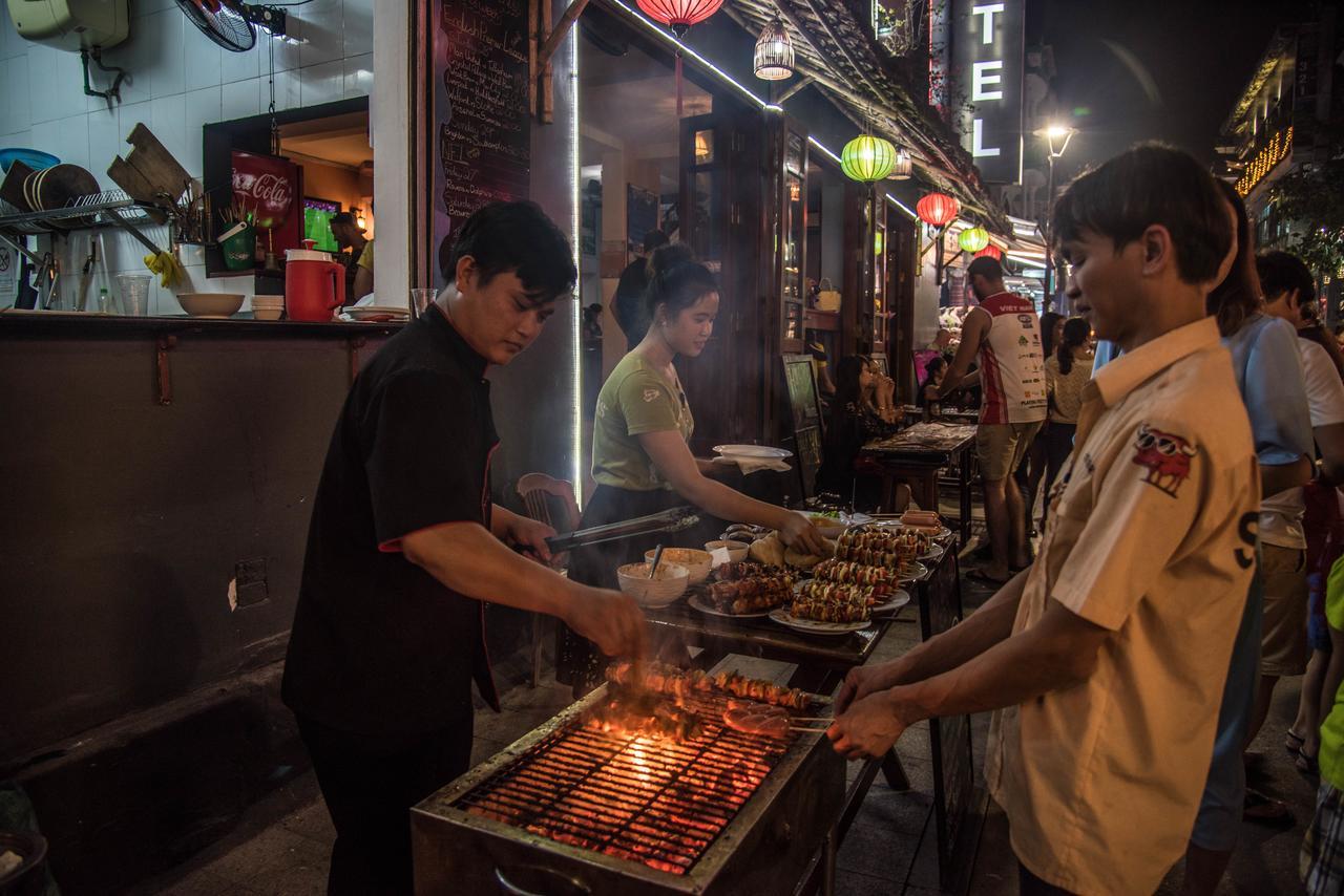 Vietnam Backpacker Hostels - Hue Bagian luar foto