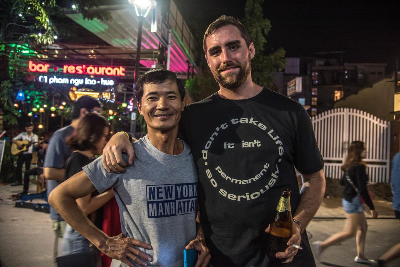 Vietnam Backpacker Hostels - Hue Bagian luar foto