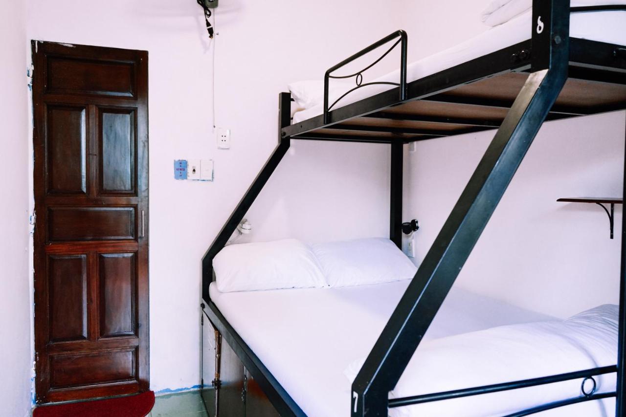Vietnam Backpacker Hostels - Hue Bagian luar foto