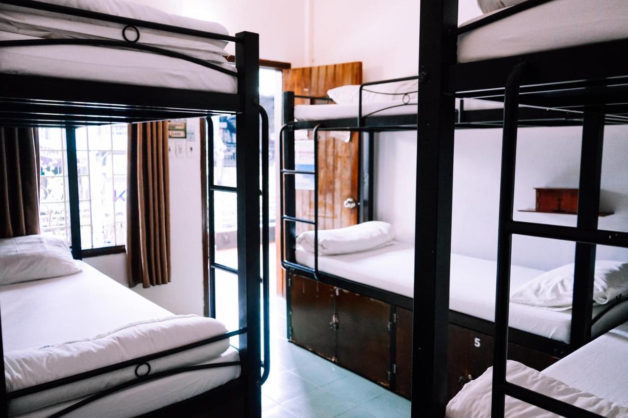Vietnam Backpacker Hostels - Hue Bagian luar foto